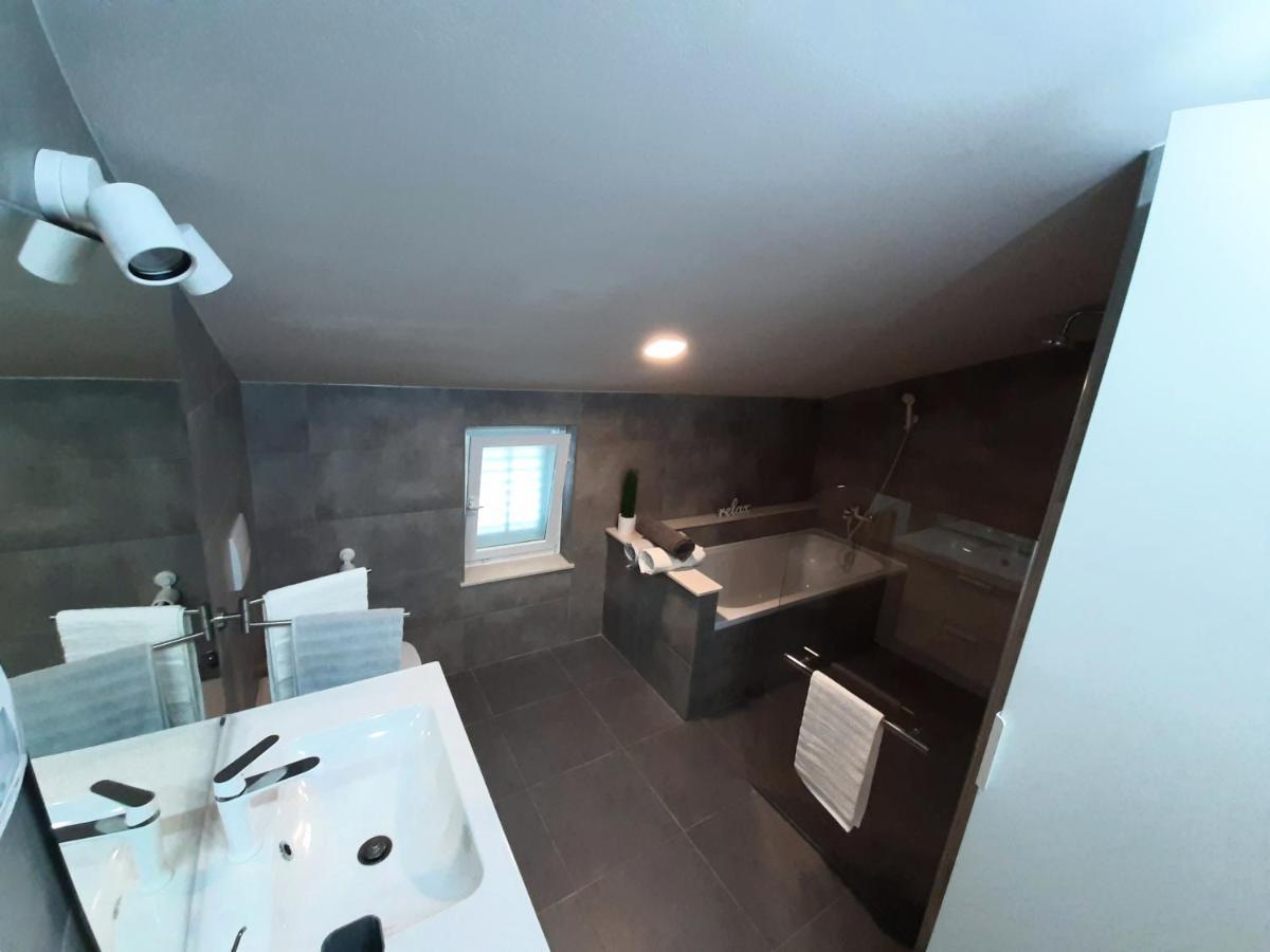 Guesthouse Villa Brestova プロミン エクステリア 写真