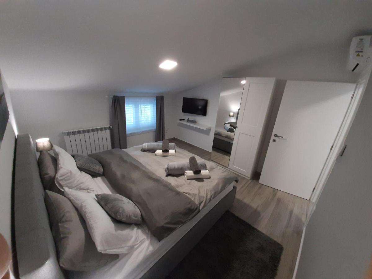 Guesthouse Villa Brestova プロミン エクステリア 写真